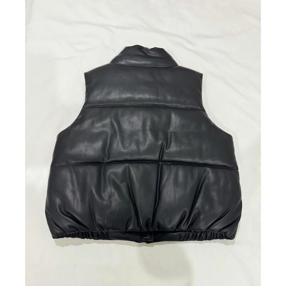 NWT Banana Republic Black Vegan Leather Puffer Zip Up Vest- Size XS - Picture 3 of 9